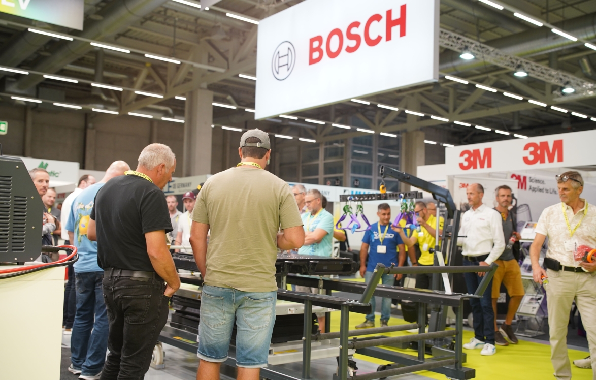 Cleverer Hubtisch erleichtert vieles Cleverer Hubtisch erleichtert vieles